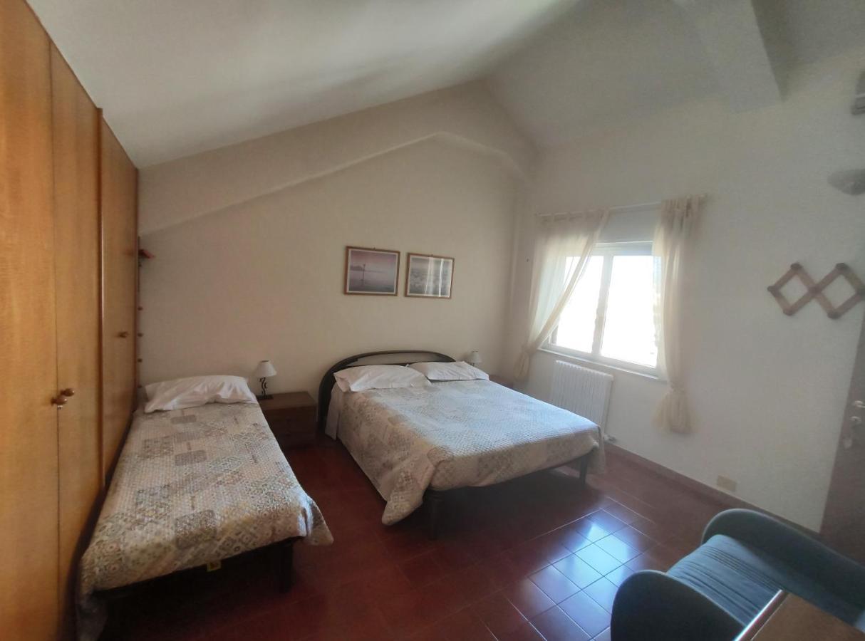 B&B Carlo Terzo 圣尼古拉拉斯特拉达 外观 照片